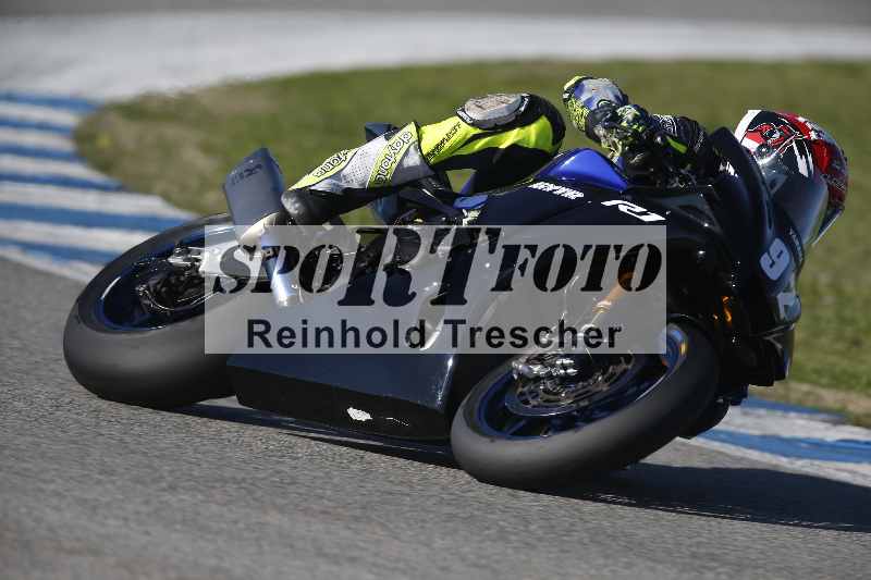 /02 29.01.-02.02.2024 Moto Center Thun Jerez/Gruppe gelb-yellow/92